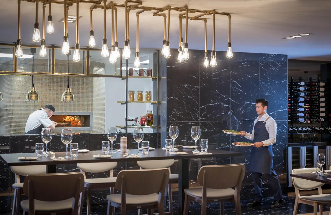 Clayton Hotel Dublin Airport-1